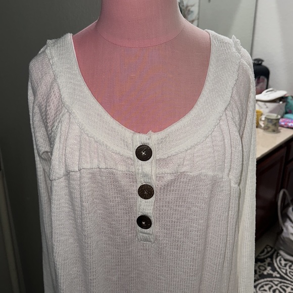 Free People Ivory Henley Top Size Small - Picture 2 of 6